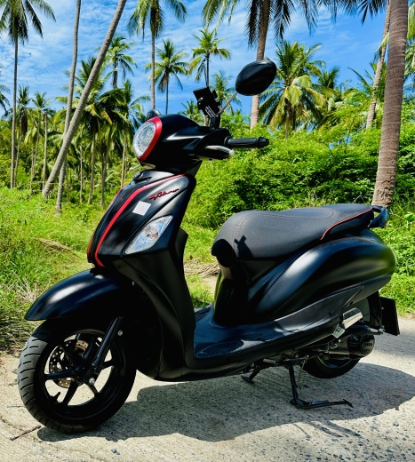Yamaha Grand Filano Black