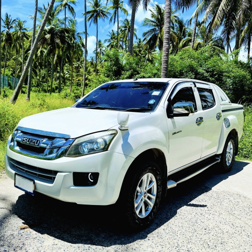 Isuzu D-max White 2017
