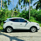 MG ZS White