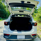 MG ZS White