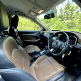 MG ZS White