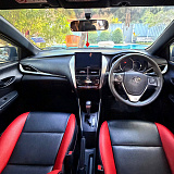 Toyota - Yaris HB Black