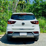 MG ZS White