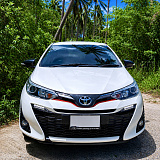 Toyota - Yaris HB White