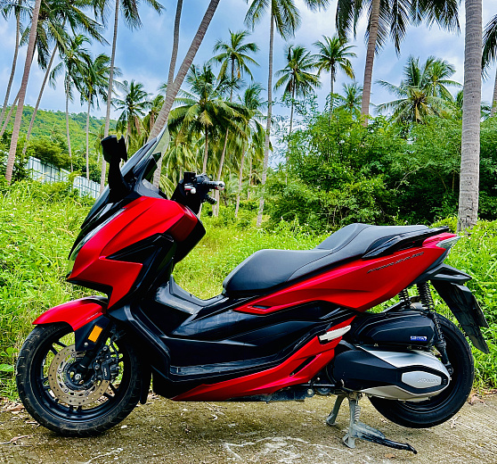 Арнеда Honda Forza 350 Red на Самуи